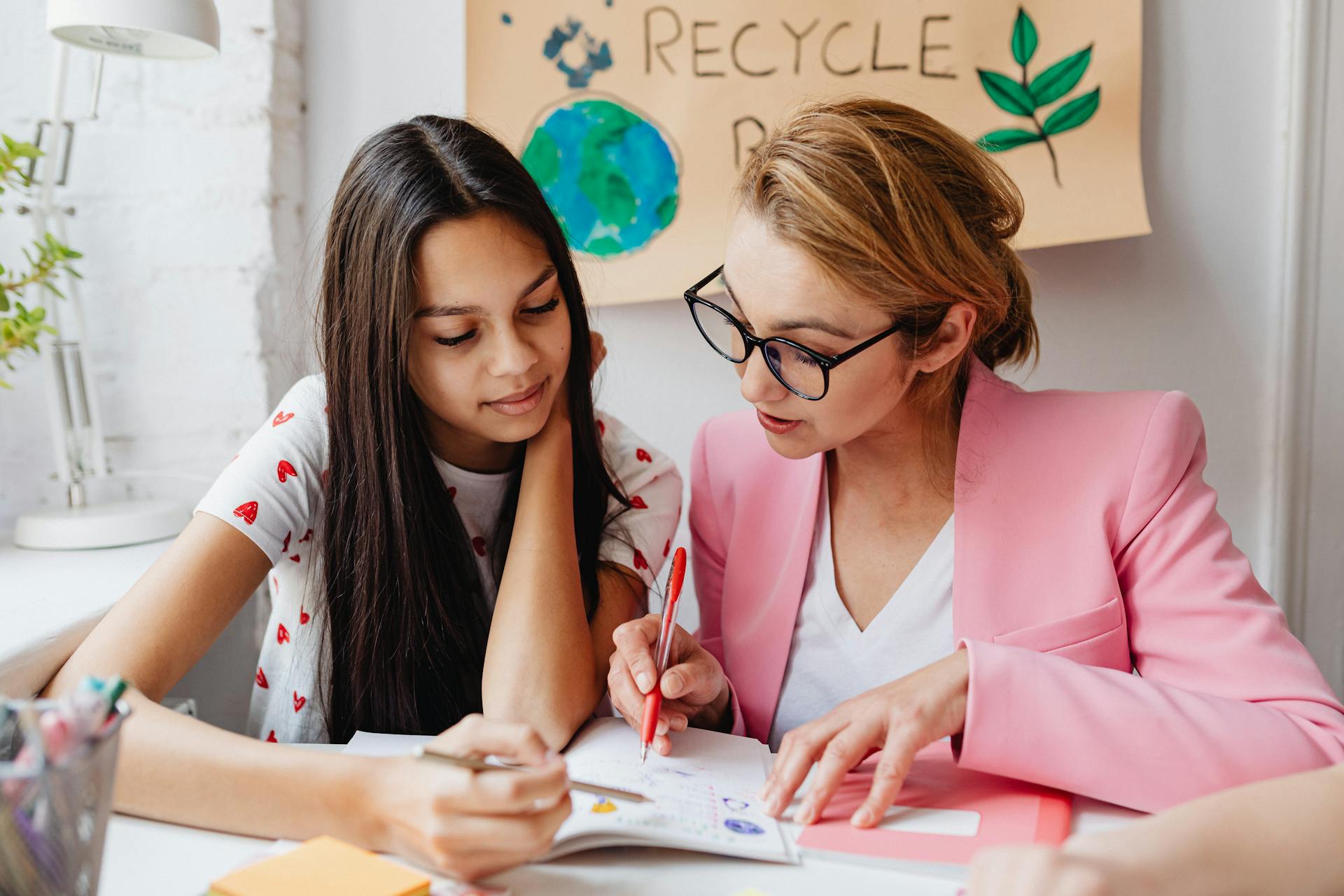 image of mentor with her student
